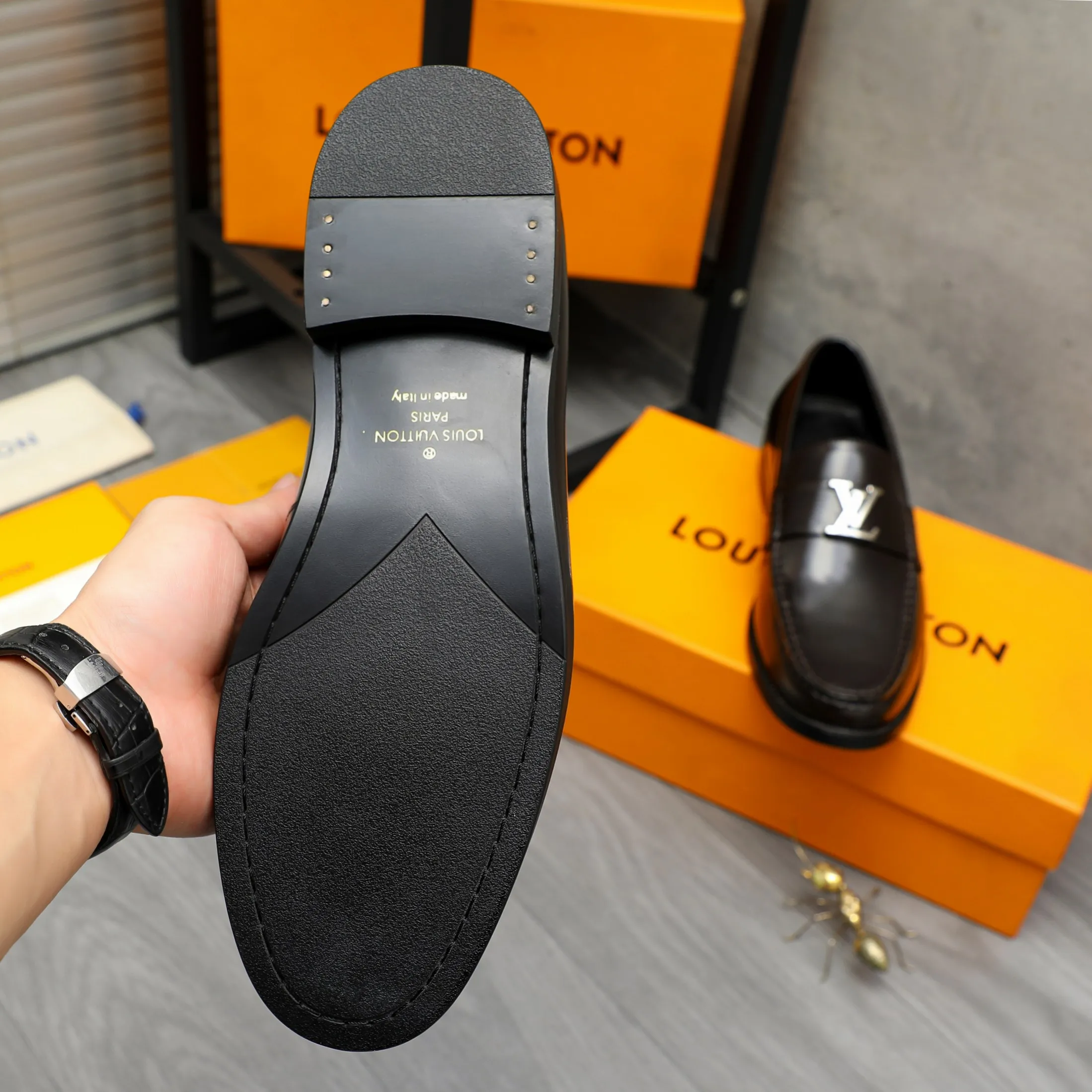 Men's shoes 💰442 Product trademark: LV "Louis Vuitton" business slip-on leather shoes Regular size: 38-46 (45.46 custom-made, non-returnable) Product materials: Selected pearlescent cowhide upper, cowhide lining, original rubber outsole